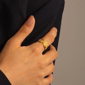 Gold Plated Looped Screw Thread Hemp Pattern Opening Ring